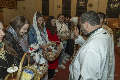 Хресний хід, Літургія і освячення великодних кошиків