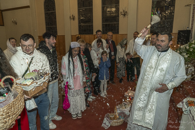 Хресний хід, Літургія і освячення великодних кошиків