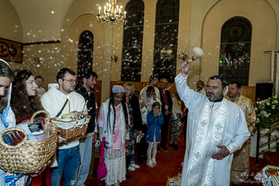 Хресний хід, Літургія і освячення великодних кошиків