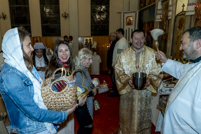 Хресний хід, Літургія і освячення великодних кошиків