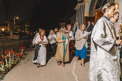 Easter Worship. Paschal procession. Led by His Eminence Archbishop Daniel Zelinsky.