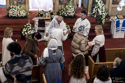 Easter Worship. Paschal procession. Led by His Eminence Archbishop Daniel Zelinsky.