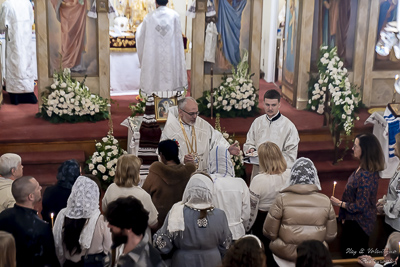 Easter Worship. Paschal procession. Led by His Eminence Archbishop Daniel Zelinsky.