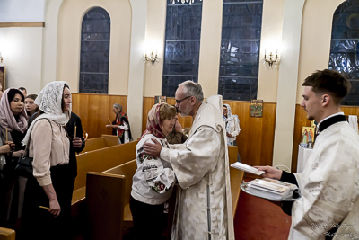 Easter Worship. Paschal procession. Led by His Eminence Archbishop Daniel Zelinsky.