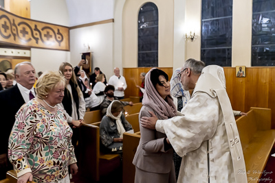 Easter Worship. Paschal procession. Led by His Eminence Archbishop Daniel Zelinsky.