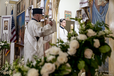 Easter Worship. Paschal procession. Led by His Eminence Archbishop Daniel Zelinsky.