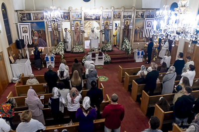 Easter Worship. Paschal procession. Led by His Eminence Archbishop Daniel Zelinsky.