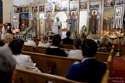 Easter Worship. Paschal procession. Led by His Eminence Archbishop Daniel Zelinsky.