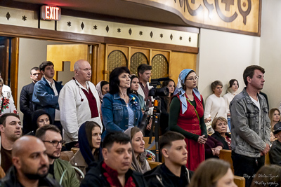 Easter Worship. Paschal procession. Led by His Eminence Archbishop Daniel Zelinsky.