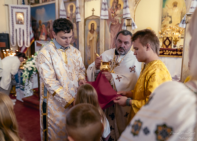 The Bright Resurrection of Christ. † Divine Liturgy. Parish Easter Breakfast. Collective coloring of pysanka.