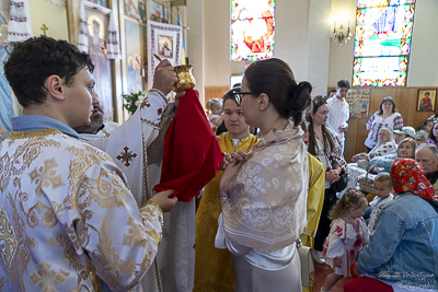 The Bright Resurrection of Christ. † Divine Liturgy. Parish Easter Breakfast. Collective coloring of pysanka.