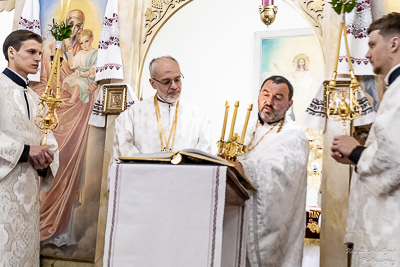 Paschal Matins and Blessing Baskets with His Eminence Archbishop Daniel Zelinsky.