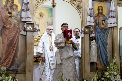Paschal Matins and Blessing Baskets with His Eminence Archbishop Daniel Zelinsky.