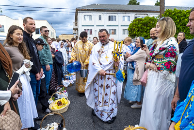 The Bright Resurrection of Christ. Blessing of Baskets.